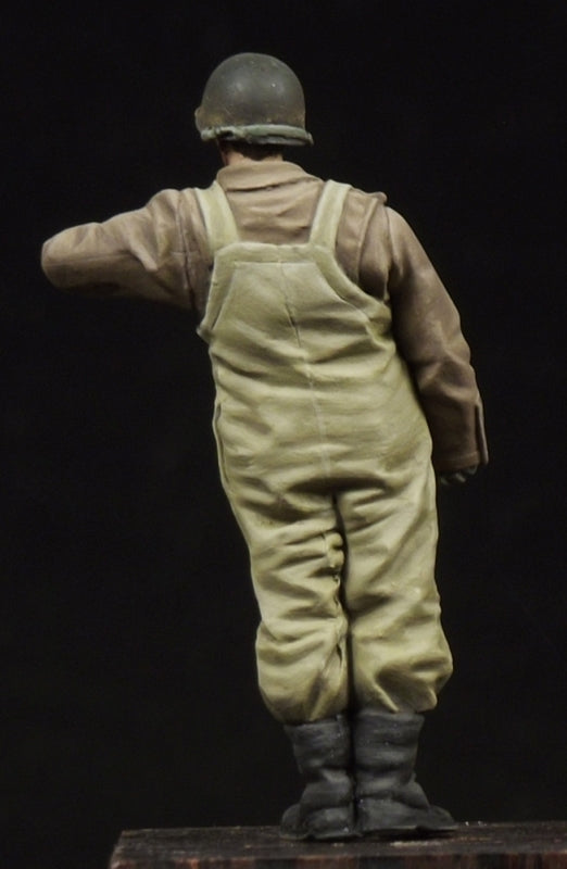 M8 Greyhound Crewman (to turret) #3